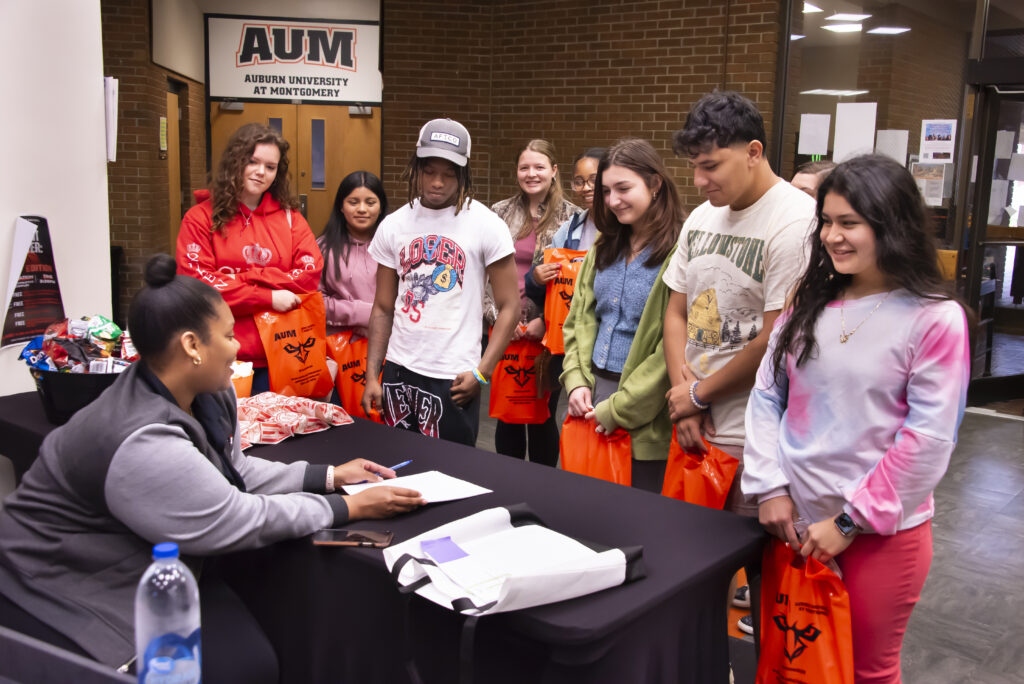 005- Advising Fair in Goodwyn Hall
